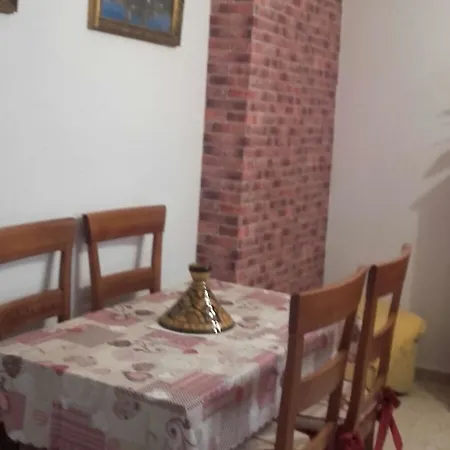With One Bedroom In Estepona, With Wifi - 220 M From The Bea Apartament *