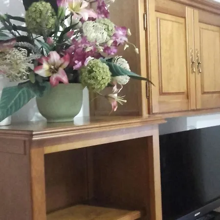 With One Bedroom In Estepona, With Wifi - 220 M From The Bea