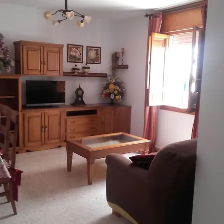 With One Bedroom In Estepona, With Wifi - 220 M From The Bea *